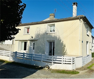 maison à la vente -   17600  SAINT ROMAIN DE BENET, surface 111 m2 vente maison - UBI445307585